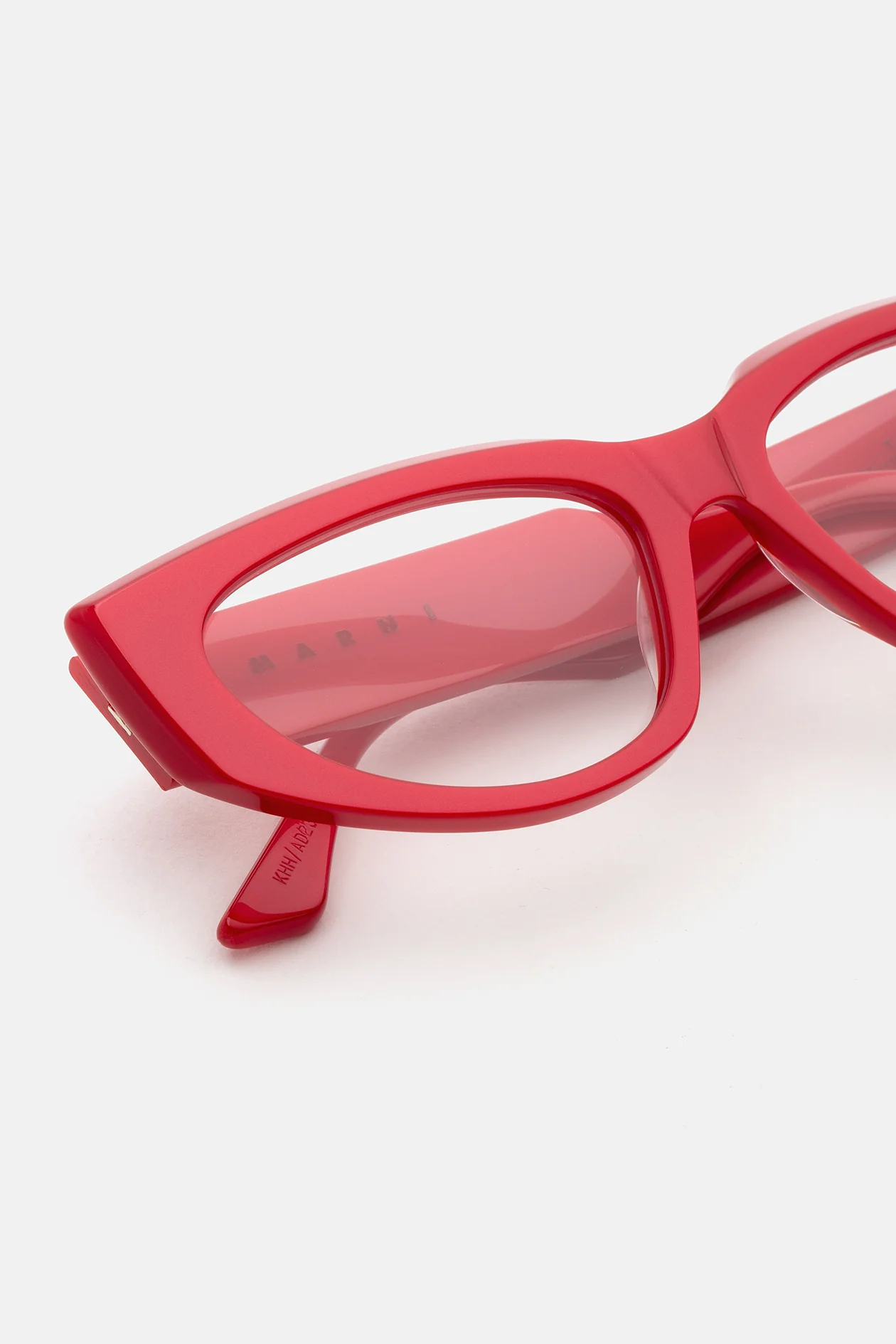 Tahat Metallic Cherry - Image 3