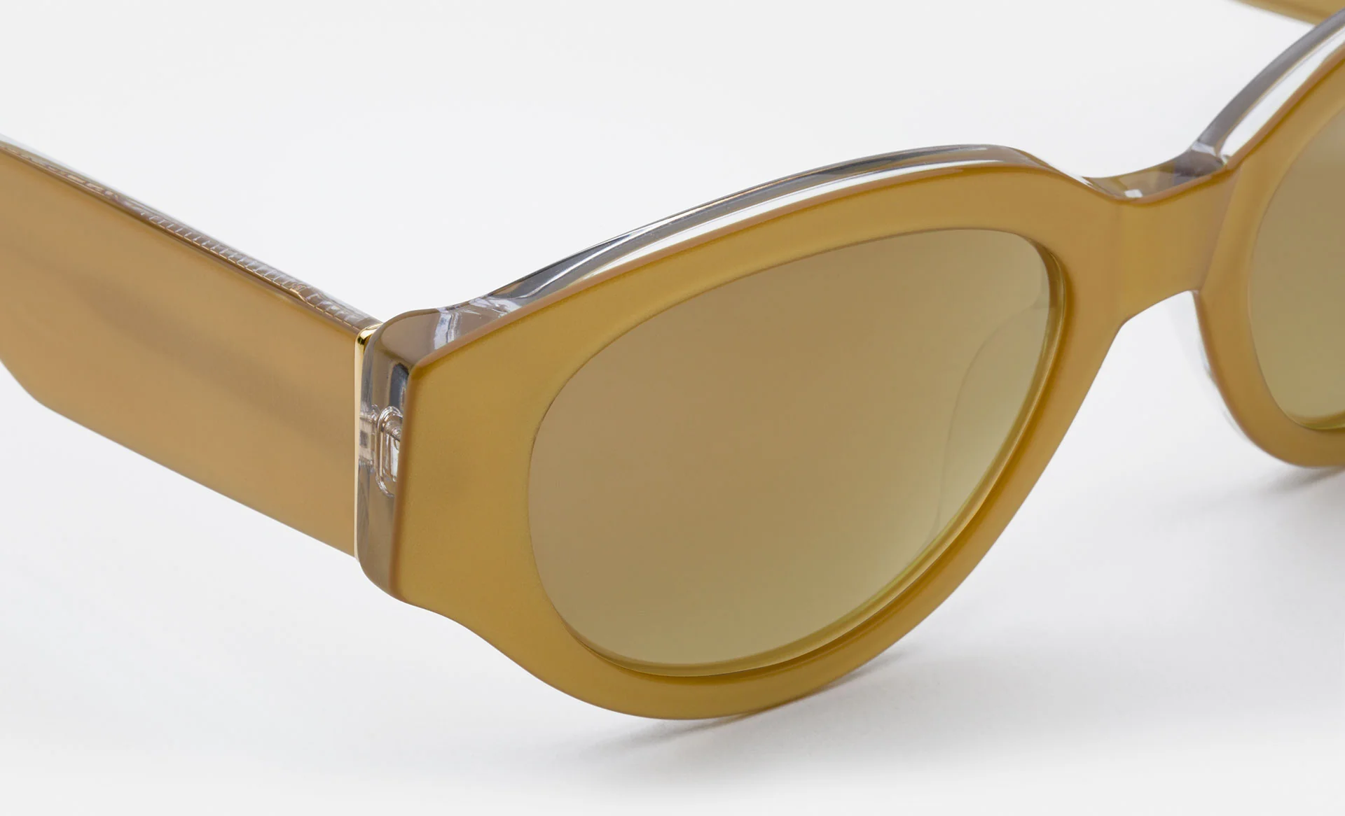 SUPER FOR COMPLEXCON Drew Mama Gold - Image 4